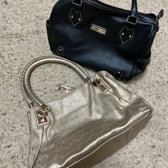 Purses - Picture 7 of 8